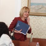 Парламент Мая Манолова обществена дискусия за промени в закона за местното самоуправление