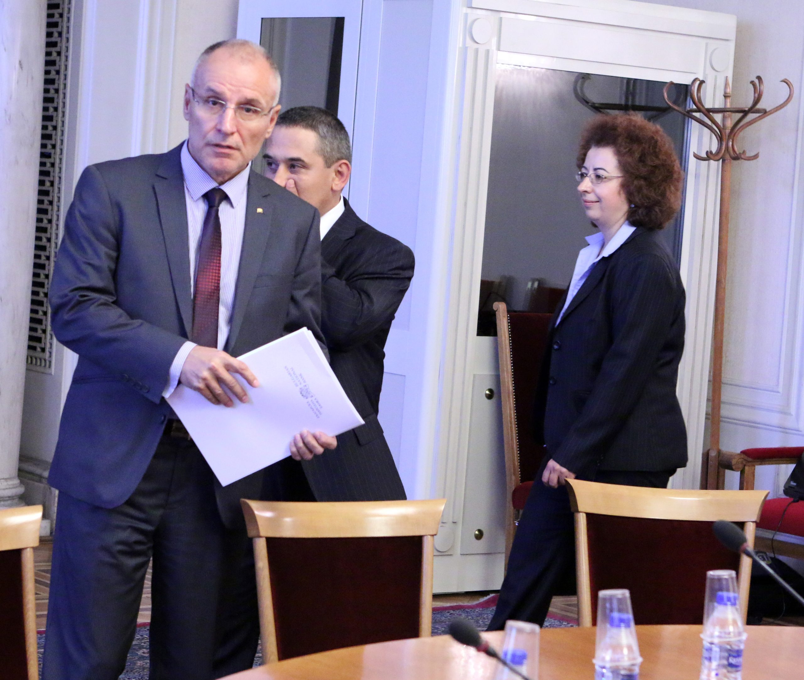 Парламент Комисия по бюджет и финанси Изслушване на кандидатите за подуправители на БНБ Нина Стоянова Димитър Костов Калин Христов Димитър Радев - управител на БНБ