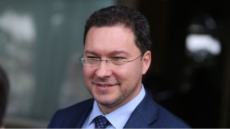 Даниел Митов