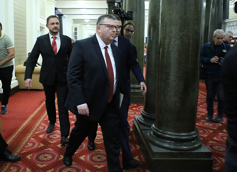 Парламент Сотир Цацаров