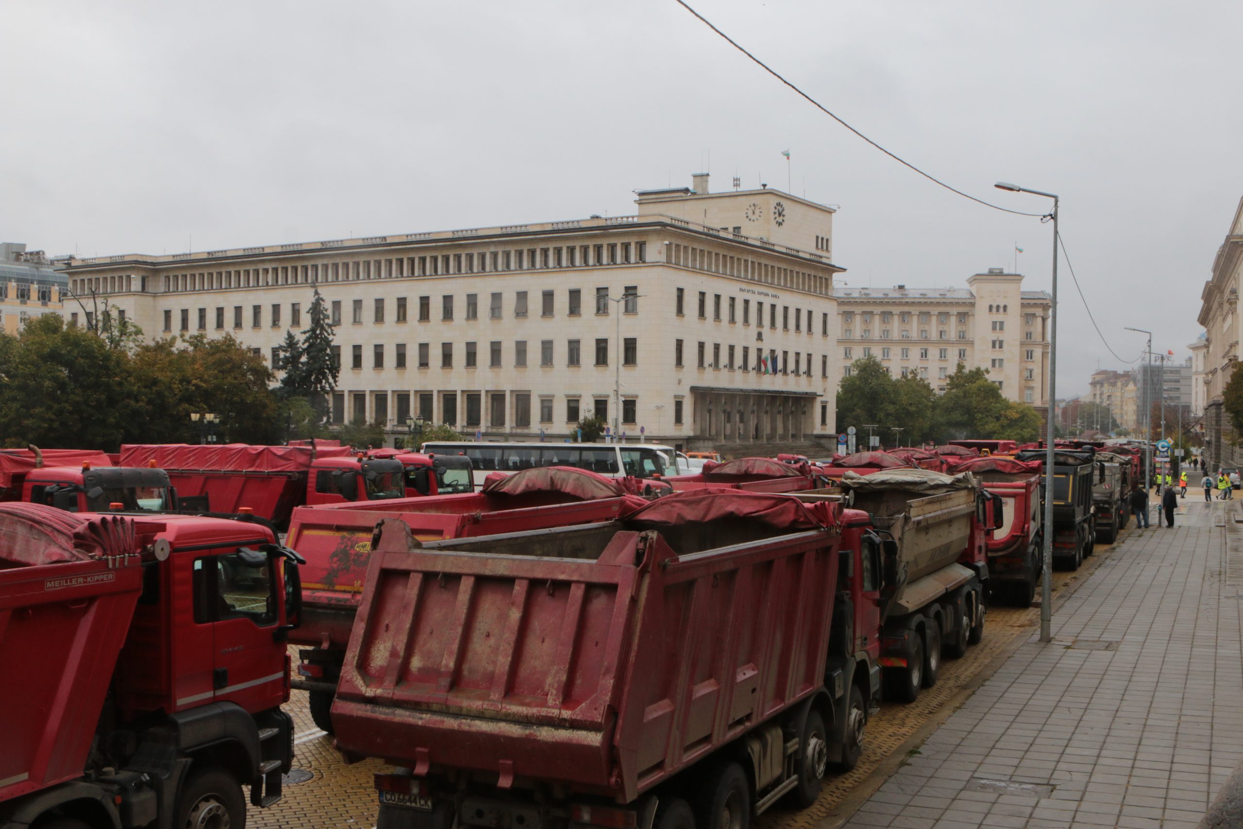 протест в подкрепа на пътно-строителния бранш в страната