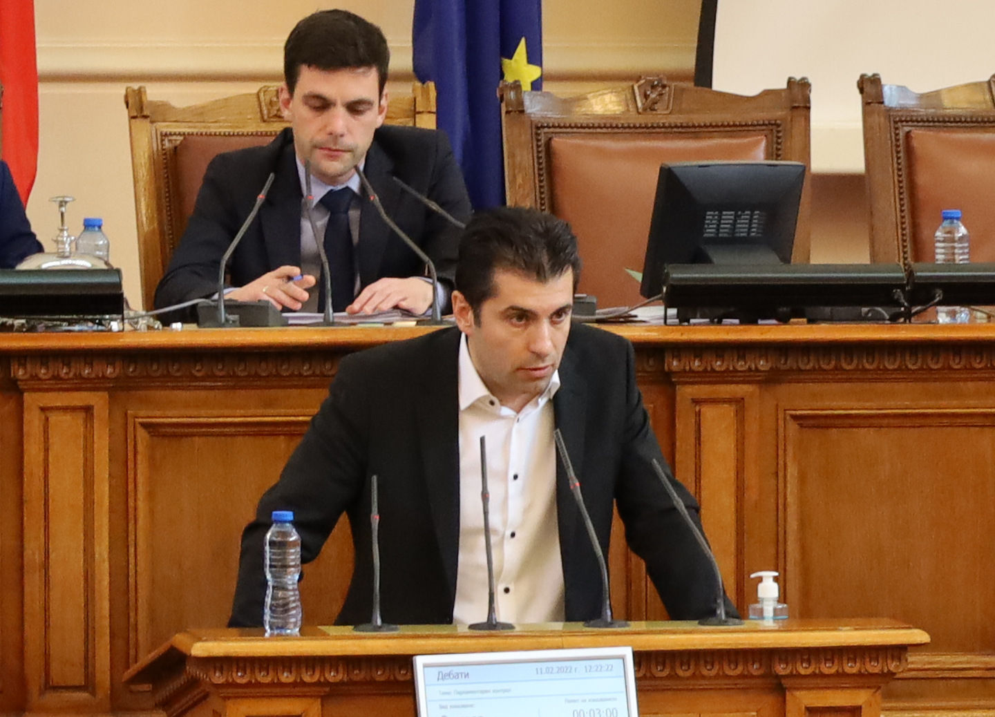 Парламент Кирил Петков
