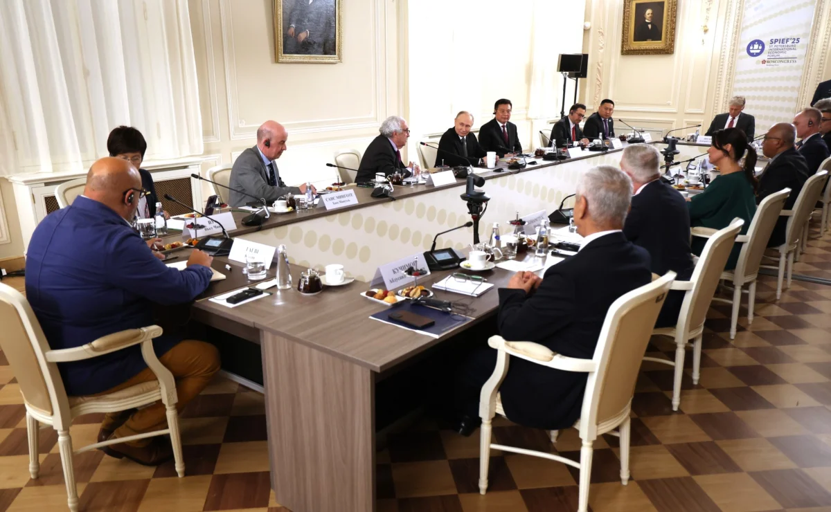 Путин: Внучката ми говори свободно китайски, има бавачка от Пекин