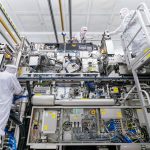 Нидерландският ASML Holding - жертва на войната за чипове между САЩ и Китай