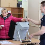 гласуване с машина