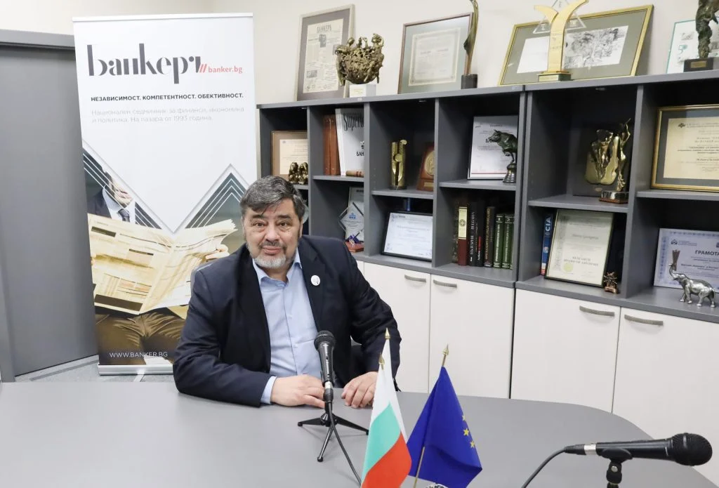 Адв. Велислав Величков: Референдумът на „Възраждане“ е бутафорен, не може да обвърже парламента(ІІ част) 5 Велислав Величков