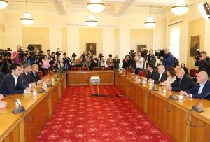 Парламент среща ГЕРБ ПП