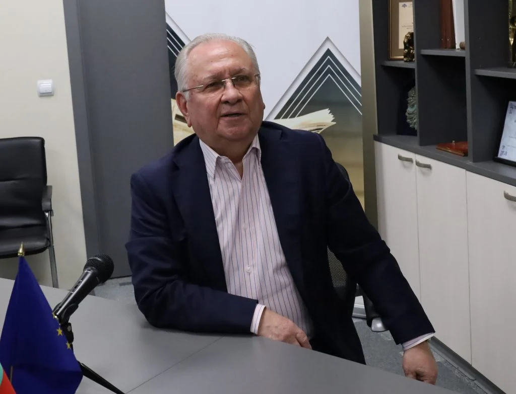 Осман Октай: Борисов дискретно напомни на Гешев времената на показните убийства (част І) 1 Осман Октай