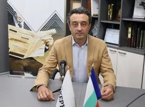 Даниел Лорер