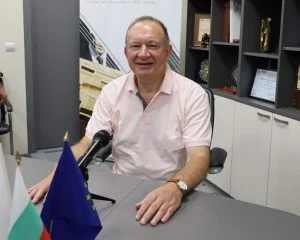 Веселин Поповски