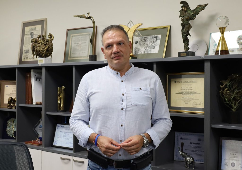 Петър Славов