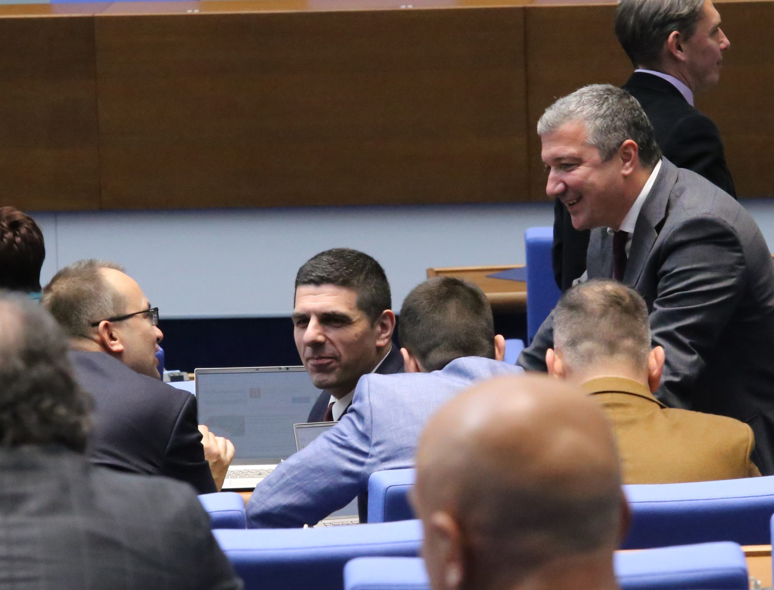 "Да, България" смята, че Борисов и Пеевски искат да закрият ИААА, за да прикрият корупция