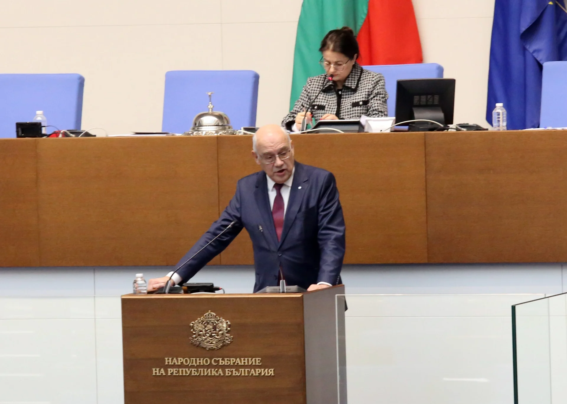 Парламент Иван Иванов КЕВР