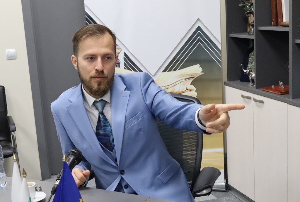 Искрен Митев