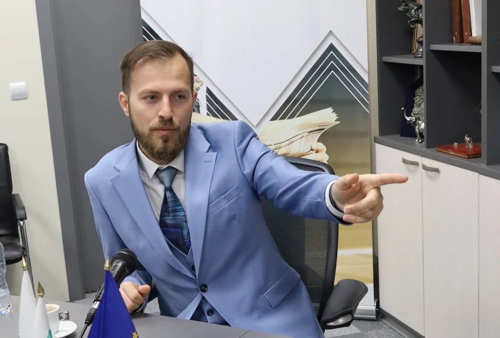 Искрен Митев
