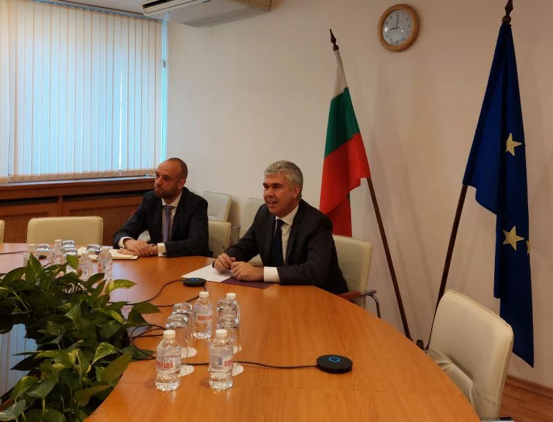 България ще помогне на Украйна за възстановяване на електроенергийната ѝ система