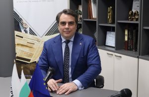 Асен Василев, "Продължаваме промяната", независим премиер
