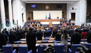 парламентът като епицентър, Депутатите не успяха да си изберат председател