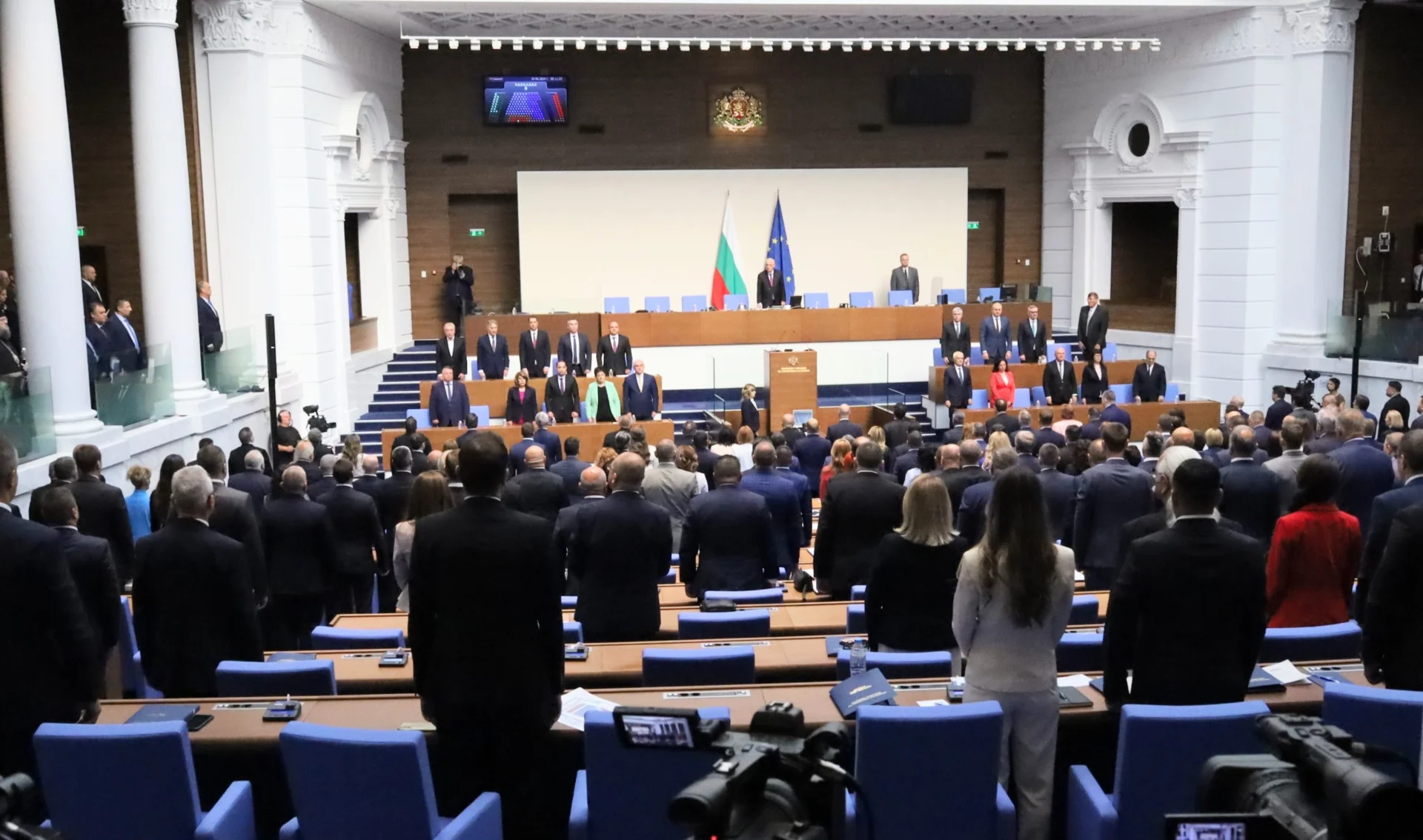 парламентът като епицентър, Депутатите не успяха да си изберат председател