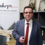 Гюнер Тахир