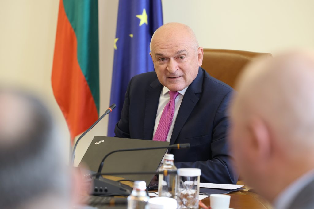 Председателят на Сметната палатаДимитър Главчев предприема административна реформа в одитната