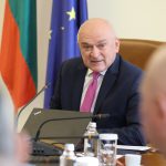Правителството внася специален законопроект за приходите и разходите до приемането на бюджета