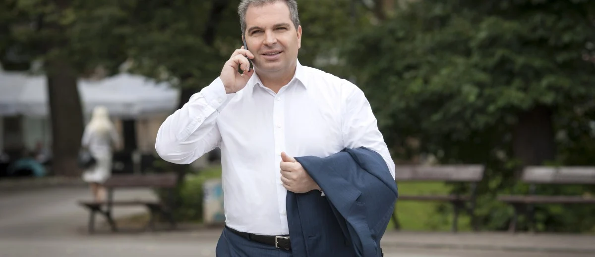 Гроздан Караджов