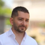 До февруари са изтекли толкова пари, че не е останала никаква мазнинка, заяви Слави Василев