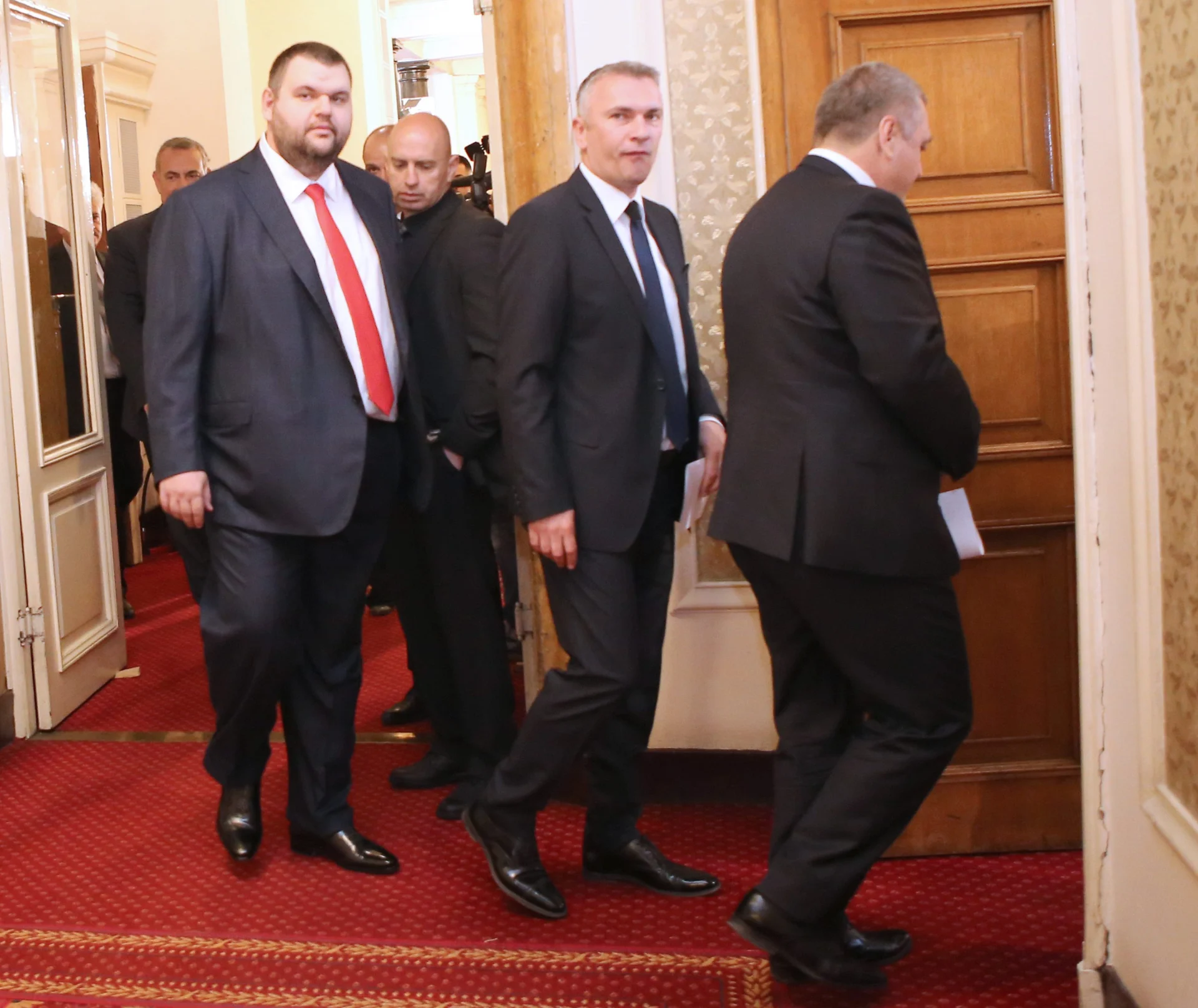 Парламент Делян Пеевски