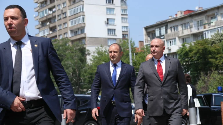 Румен Радев