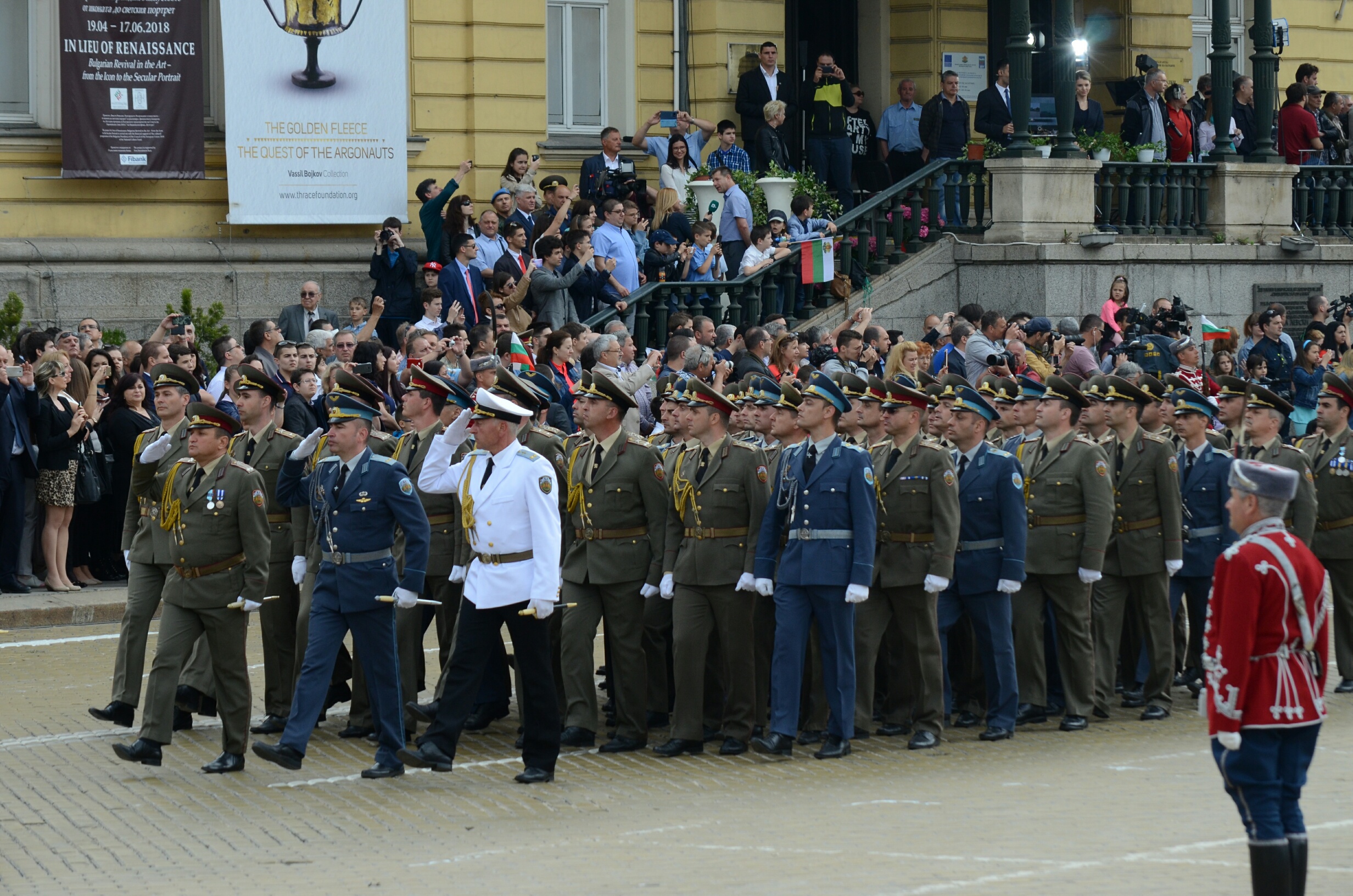 Военен парад на гергьовден празник на българската армия