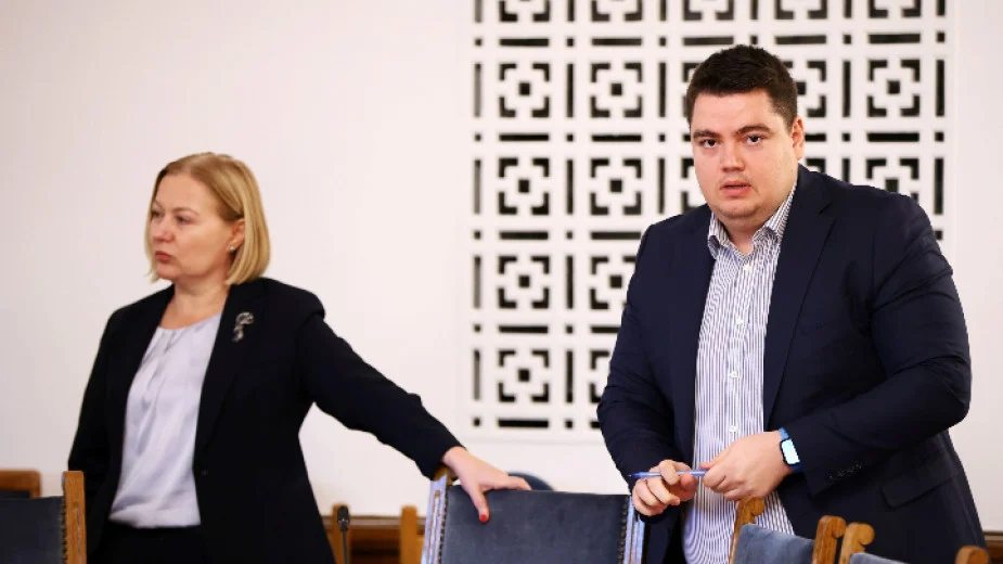 Правната комисия прие да обедини в едно трите предложения за промени в Закона за съдебната власт
