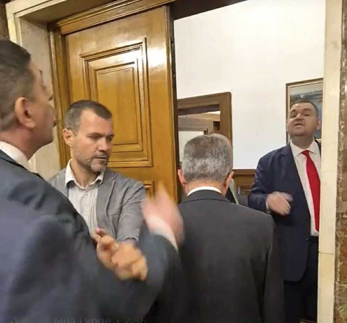 До сблъсък между съпредседателя на Да България Ивайло Мирчев и