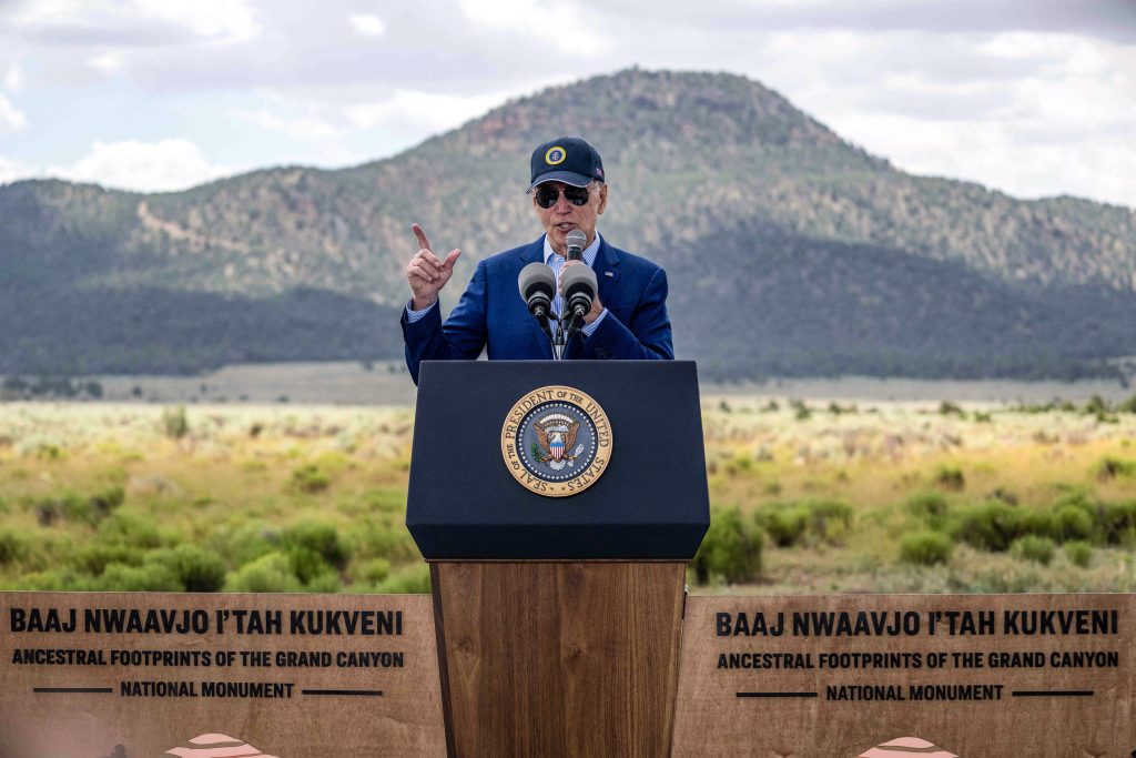230808 joe biden ew 300p 5e7d33