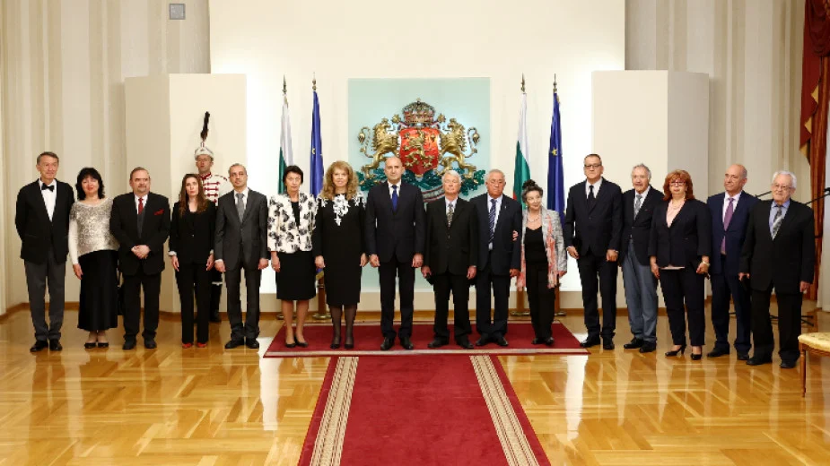 Изявени дейци на науката и културата бяха отличени от Румен Радев с Почетния знак на президента