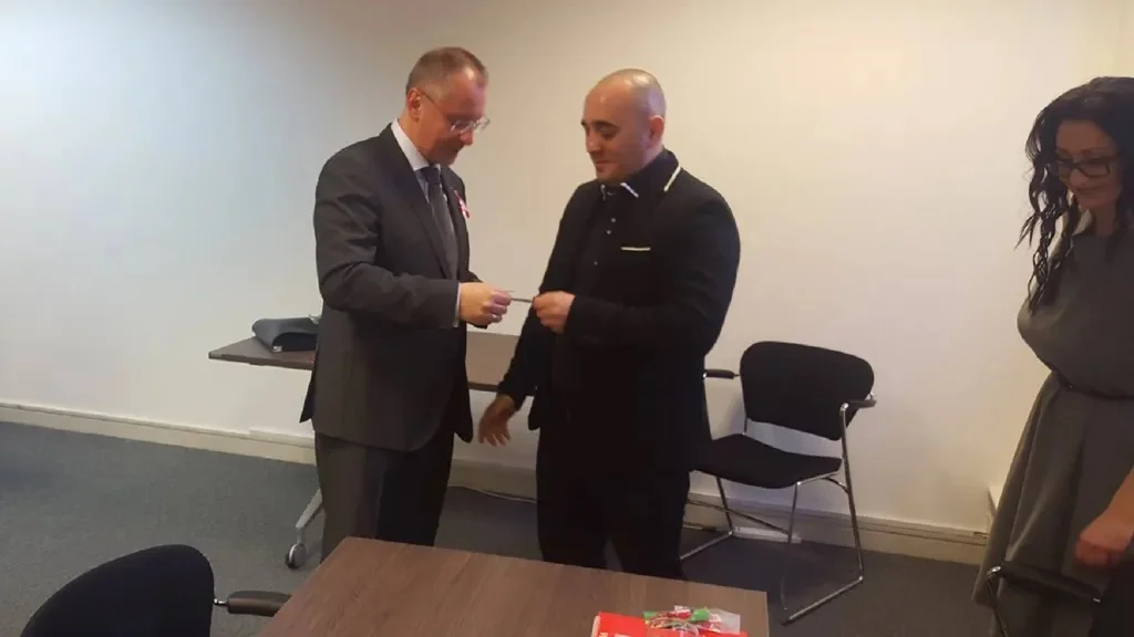 237abae0 2753 11f0 8c66 ebf25fc2cfef