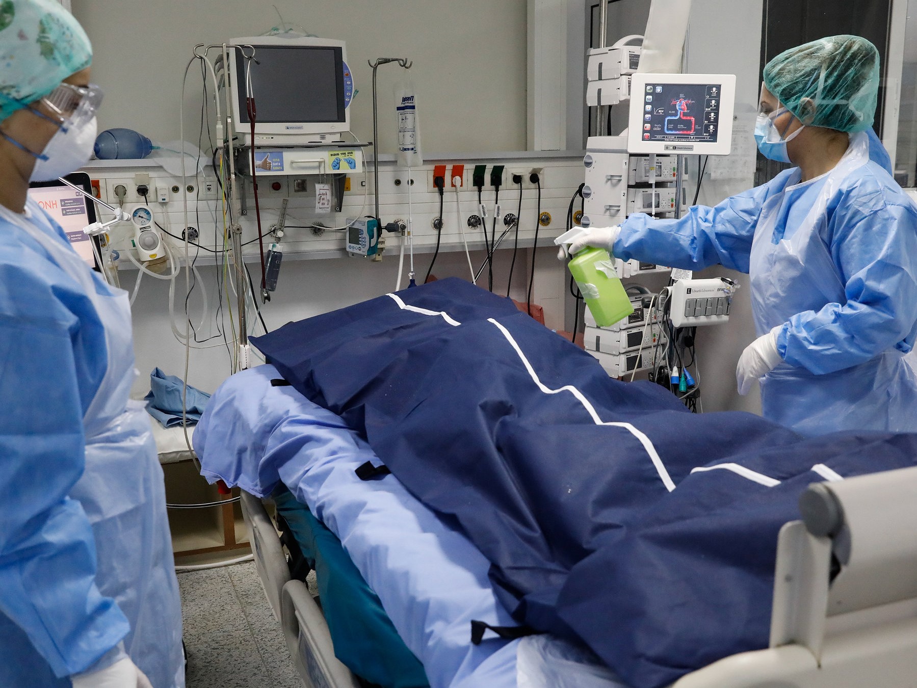 гърция болница ковид коронавирус починал починали ройтерс