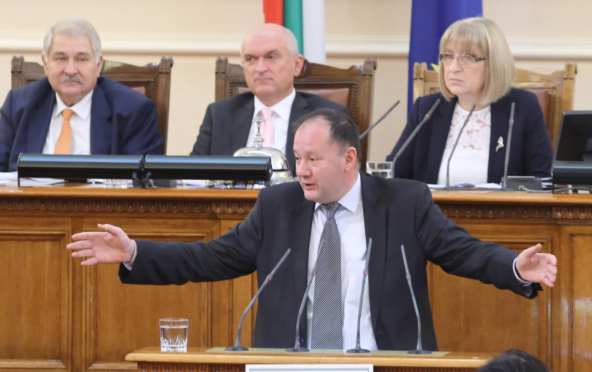 Парламент - Избор на мин. на правосъдето Екатерина Захариева Михаил Миков