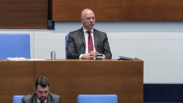 вот на недоверие Желязков