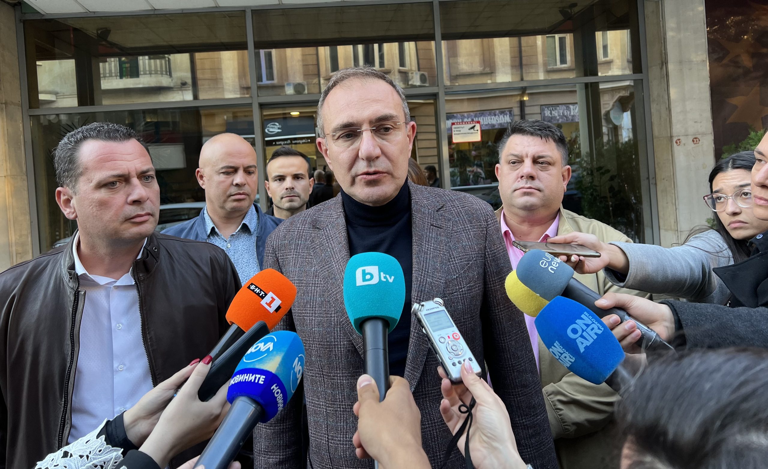 Борислав Гуцанов