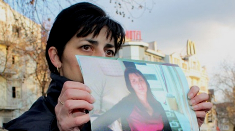 Лора Казанлиева
