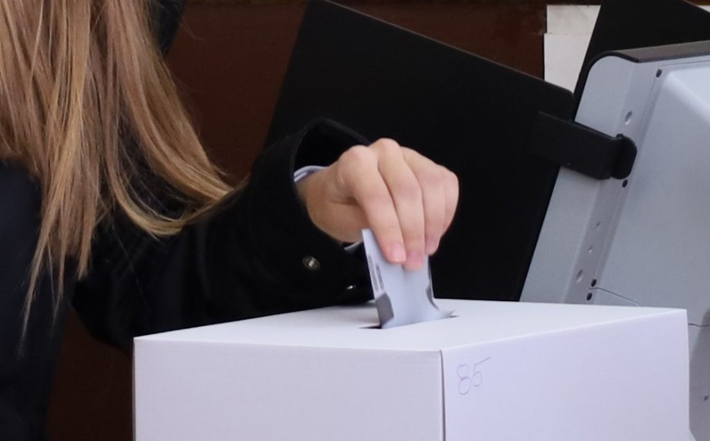 Ръчното броене на бюлетините от машинното гласуване е предпоставка за грешки 9 Избори 2022