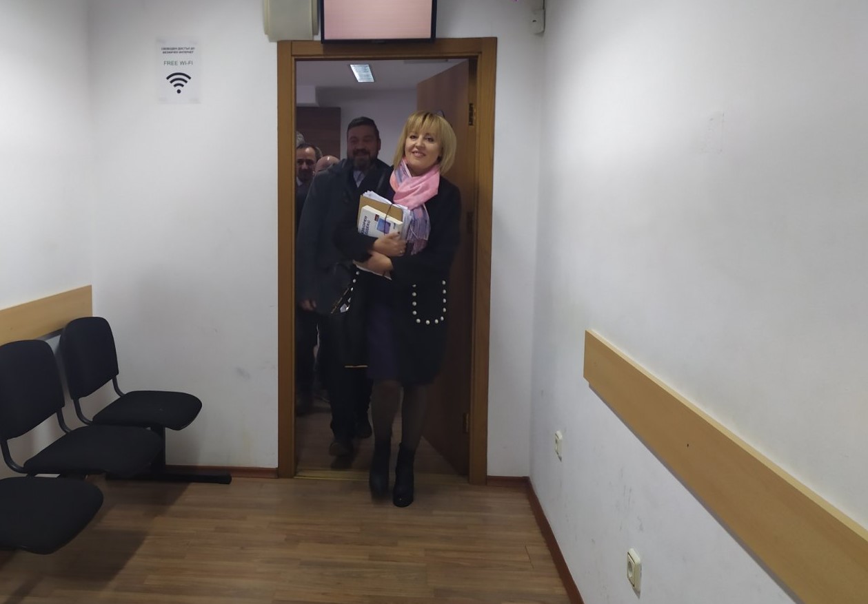 Мая Манолова