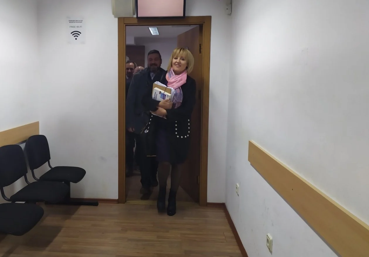 Мая Манолова