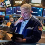 Американските активи под свеж натиск след като Moody's понижи рейтинга на дълга на САЩ