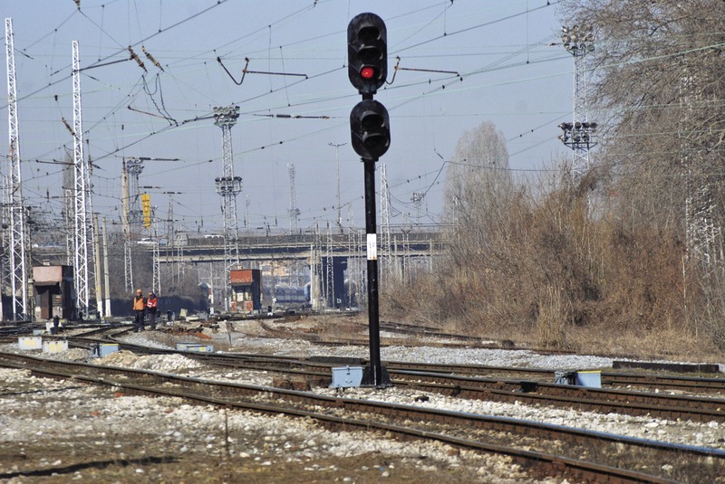 Финансовите проблеми на "БДЖ - Товарни превози" може да забавят оздравяването на жп транспорта.