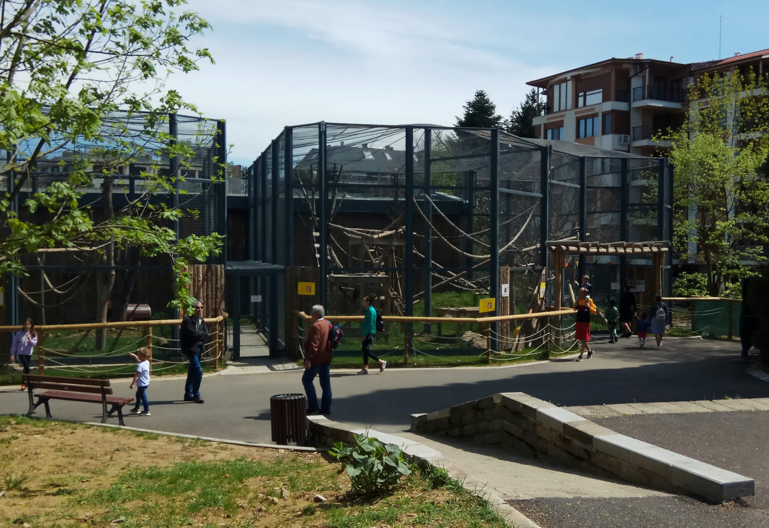 Входът в столичния зоопарк поскъпва от днес