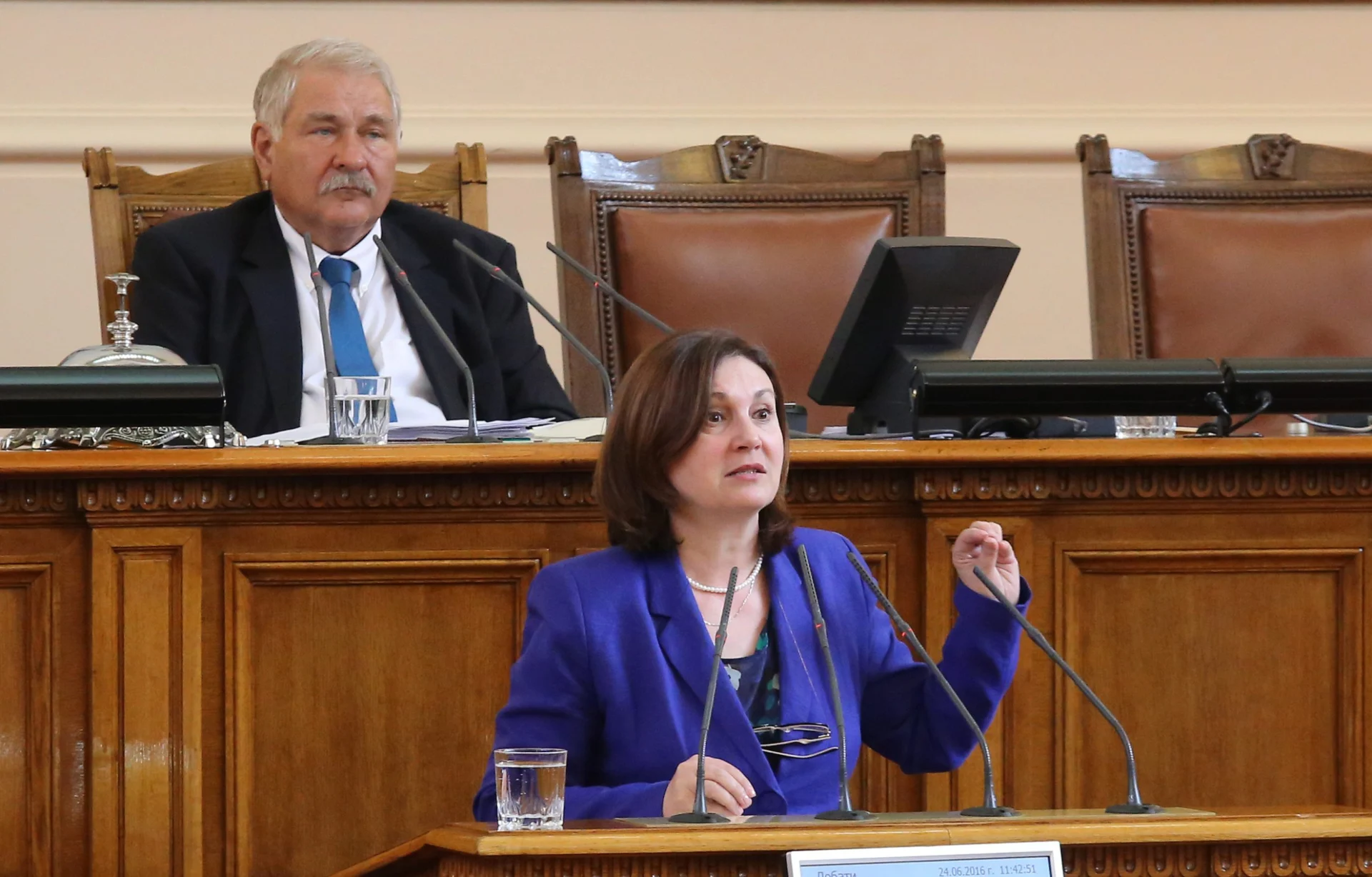 Парламент Румяна Бъчварова