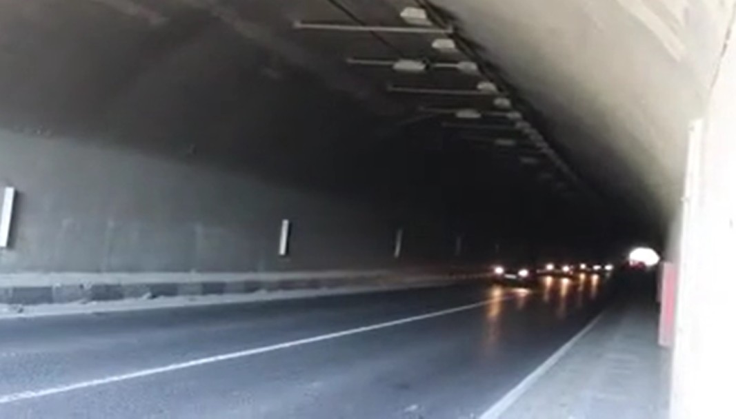 тунел железница