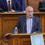 Парламент вот на недоверие към кабинета на Кирил Петков  Любомир Каримански